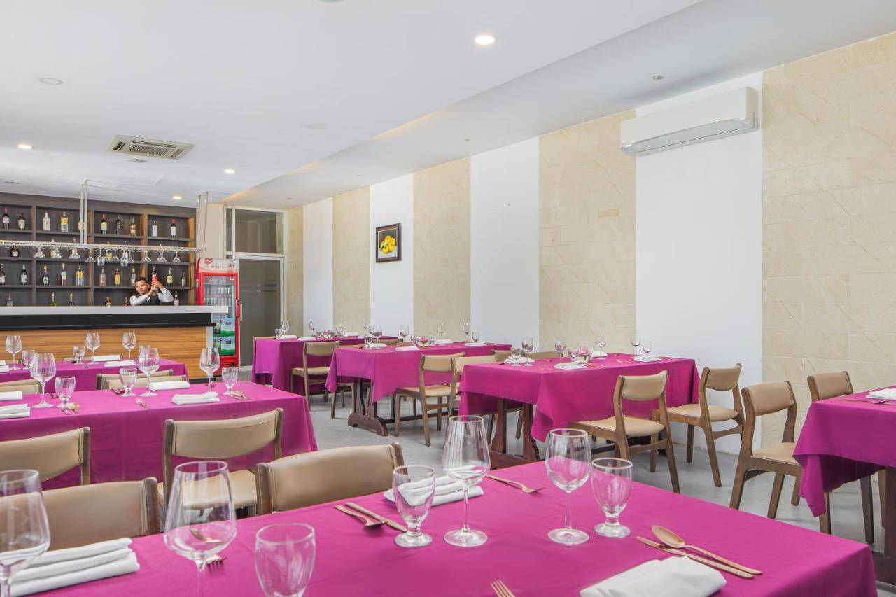 Altos Hotel Phnom Penh Eksteriør billede